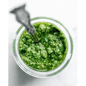 Homemade green pesto sauce (3 types)