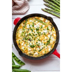 Frittata with green asparagus and soft cheese